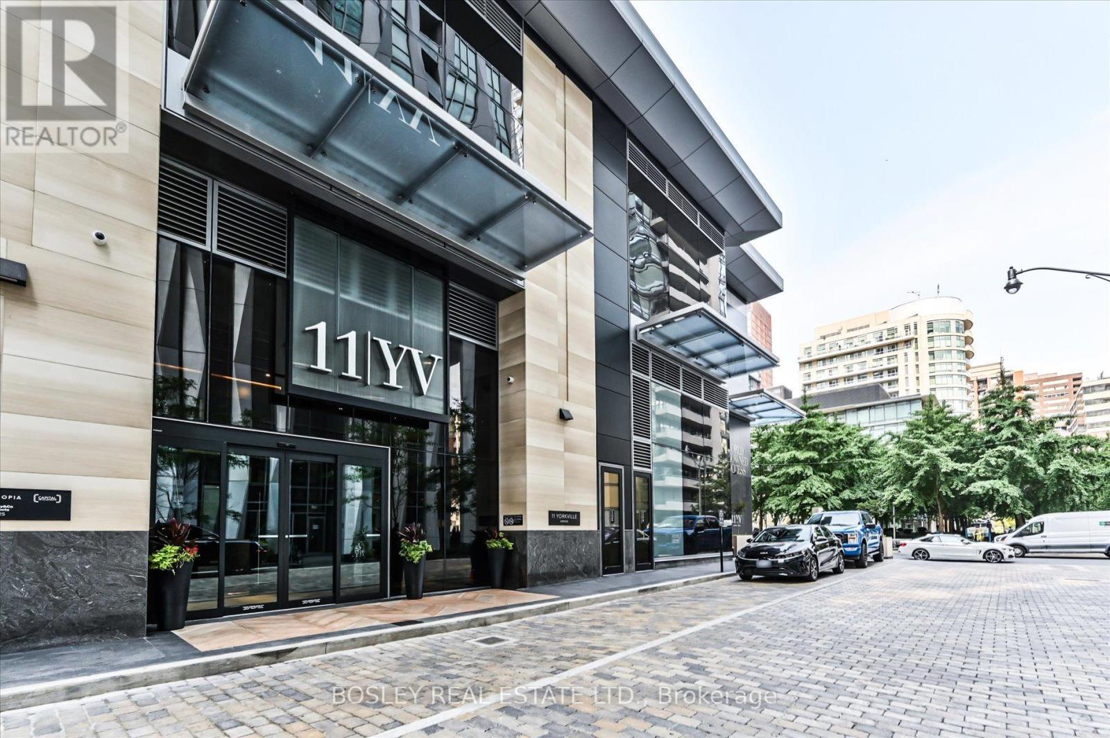 4707 - 11 Yorkville Avenue, Toronto, ON - Outdoor