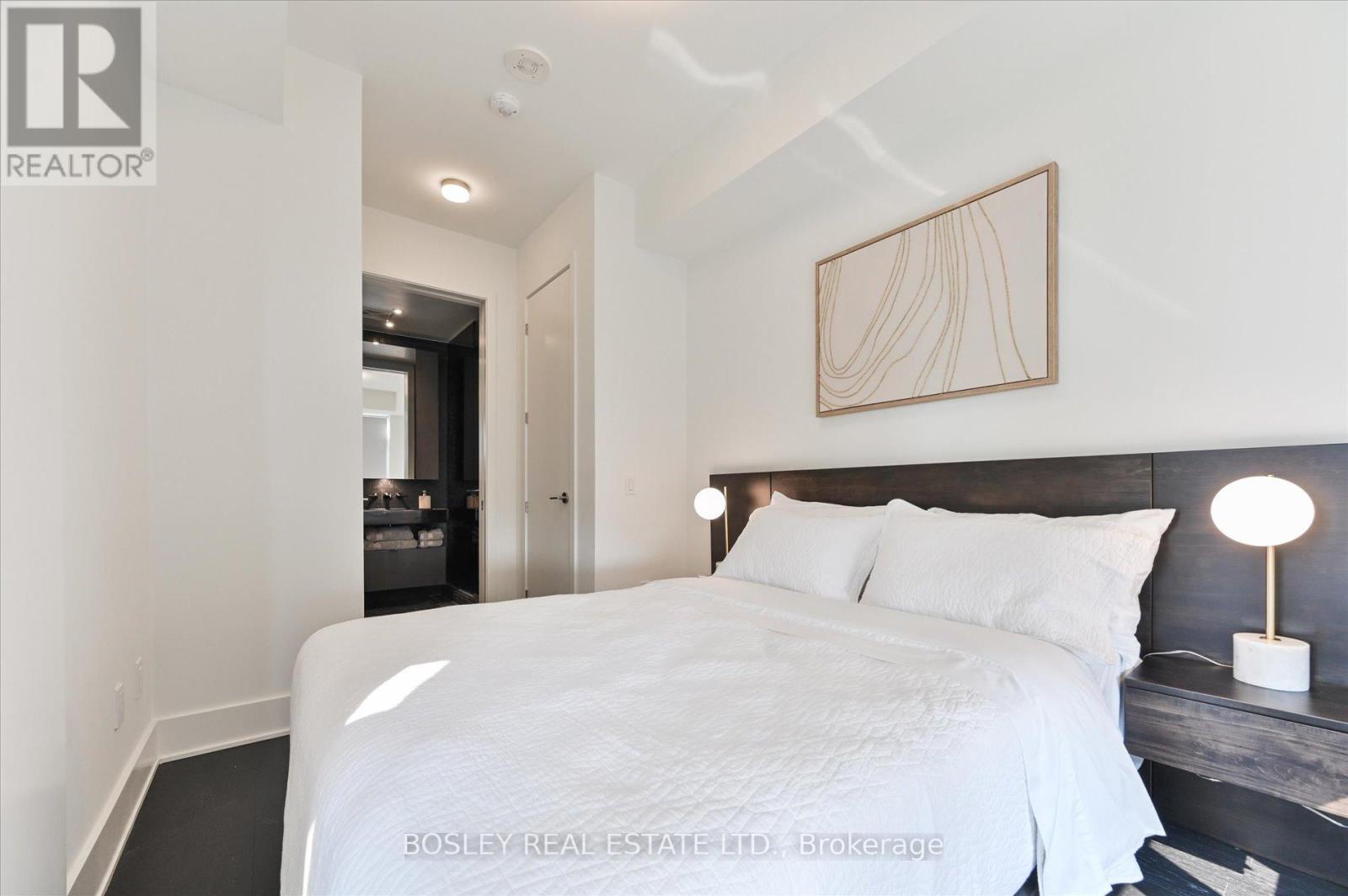 4707 - 11 Yorkville Avenue, Toronto, ON - Indoor Photo Showing Bedroom