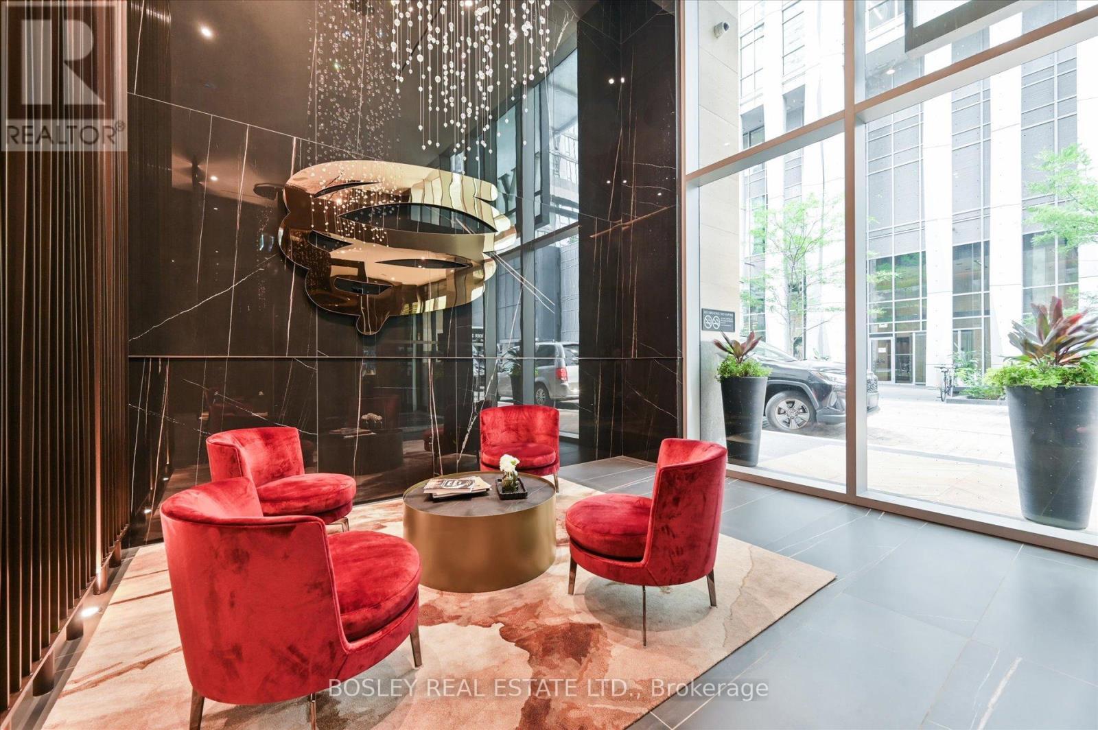 4707 - 11 Yorkville Avenue, Toronto, ON - Indoor Photo Showing Other Room