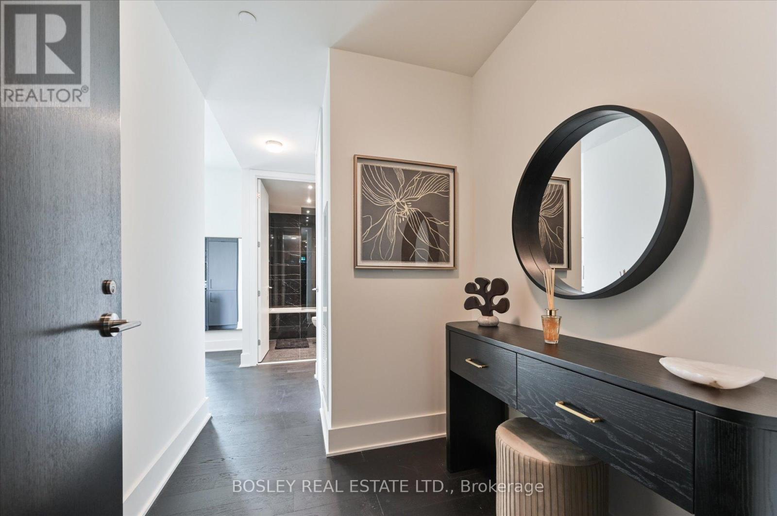 4707 - 11 Yorkville Avenue, Toronto, ON - Indoor Photo Showing Other Room