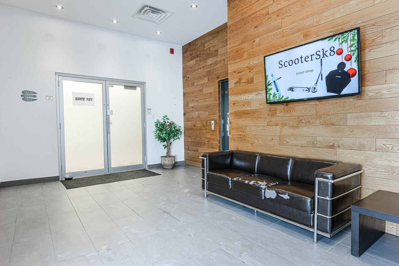 Hall d'entrée/Vestibule - 101-2900 Boul. Losch, Longueuil (Saint-Hubert), QC - Indoor Photo Showing Other Room