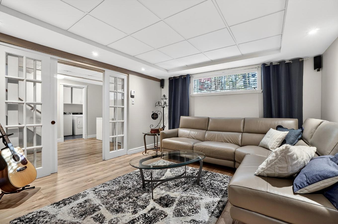 Family room - 148 Rue De L'Île-Aux-Fraises, Terrebonne (Lachenaie), QC - Indoor Photo Showing Living Room