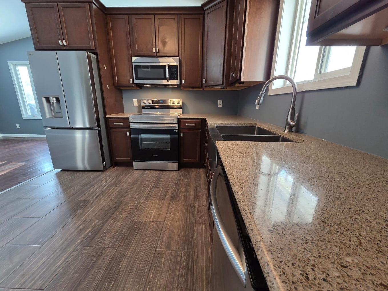 321 Amelia Street W, Thunder Bay, ON