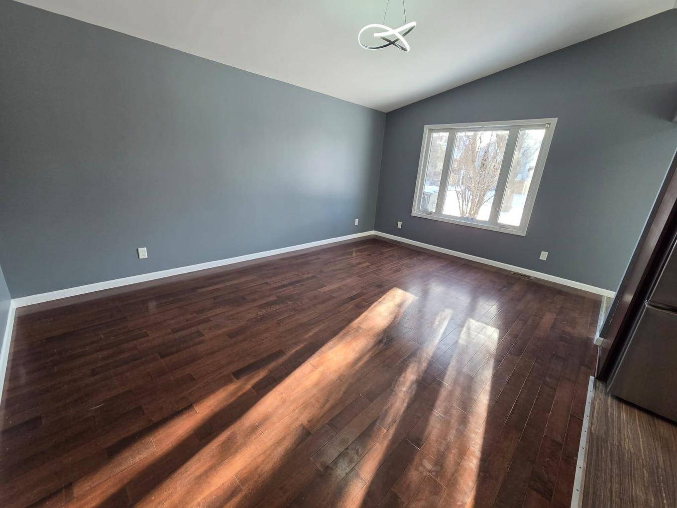 321 Amelia Street W, Thunder Bay, ON