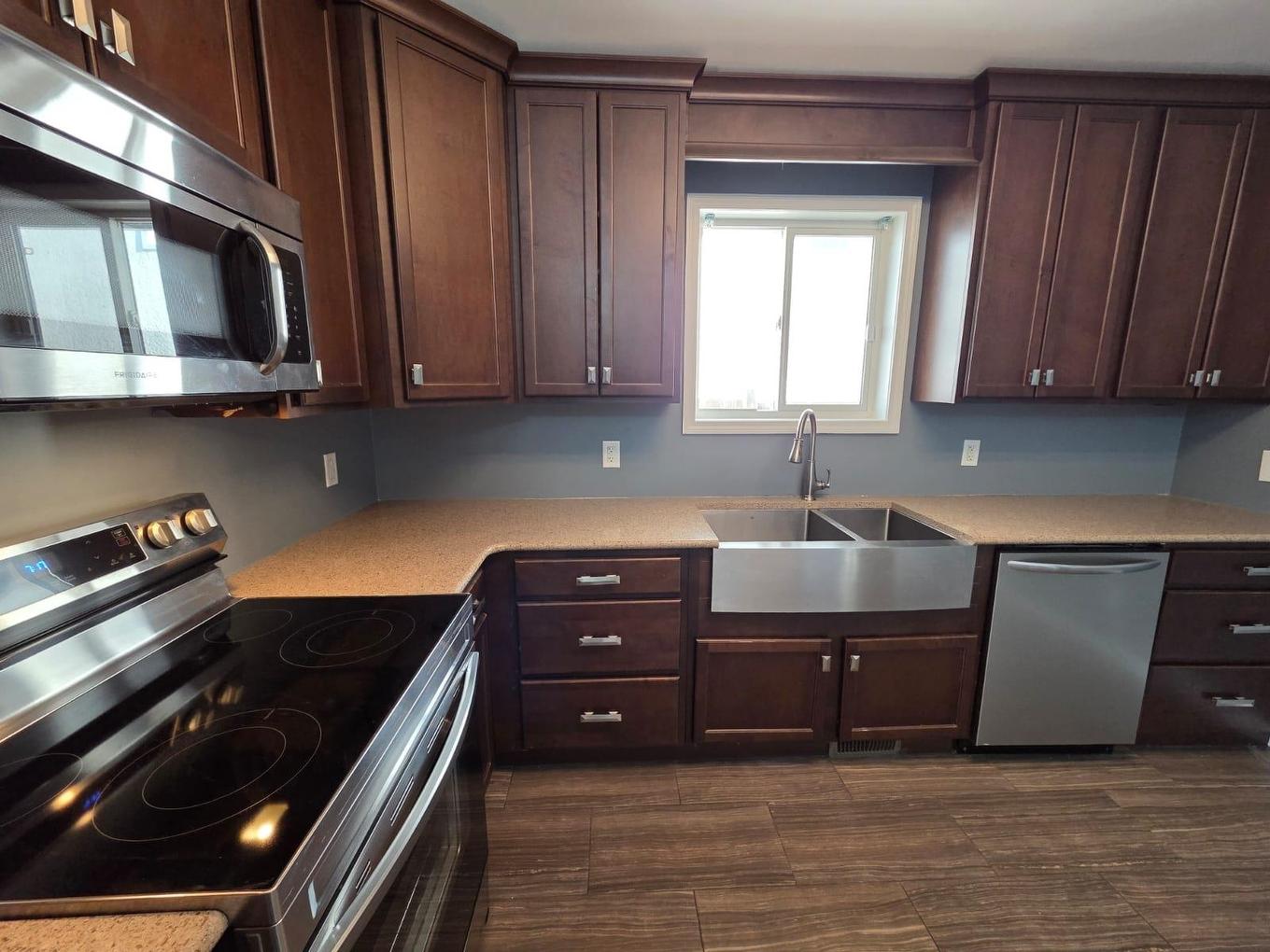 321 Amelia Street W, Thunder Bay, ON