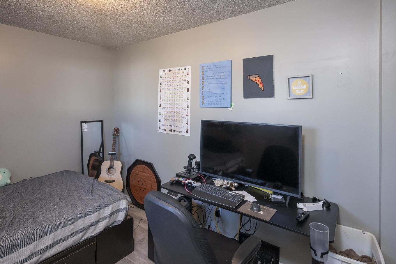 522 Redwood Avenue W, Thunder Bay, ON - Indoor