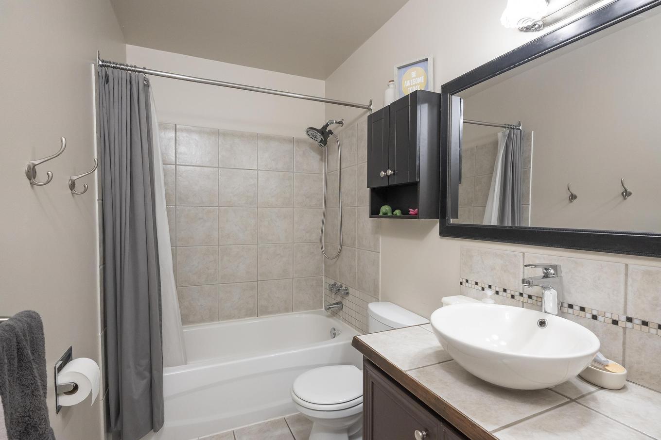 522 Redwood Avenue W, Thunder Bay, ON - Indoor Photo Showing Bathroom