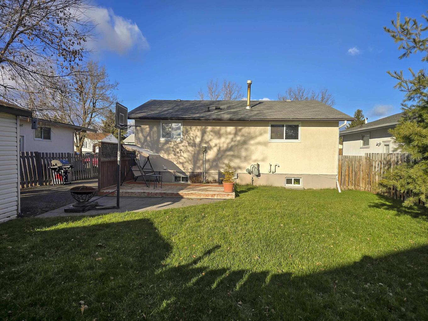 522 Redwood Avenue W, Thunder Bay, ON - Outdoor