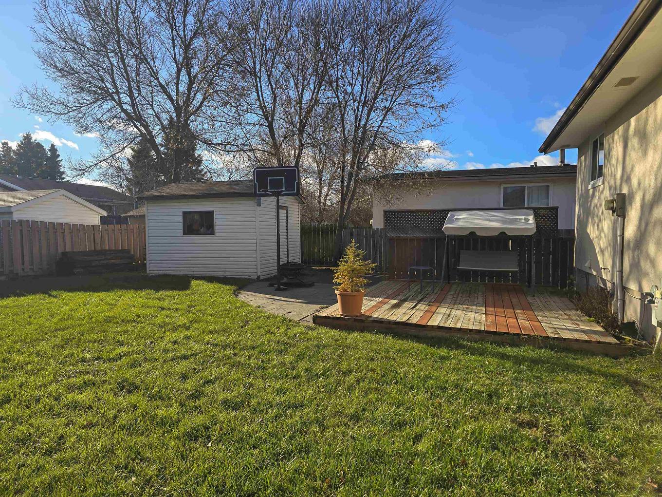 522 Redwood Avenue W, Thunder Bay, ON - Outdoor