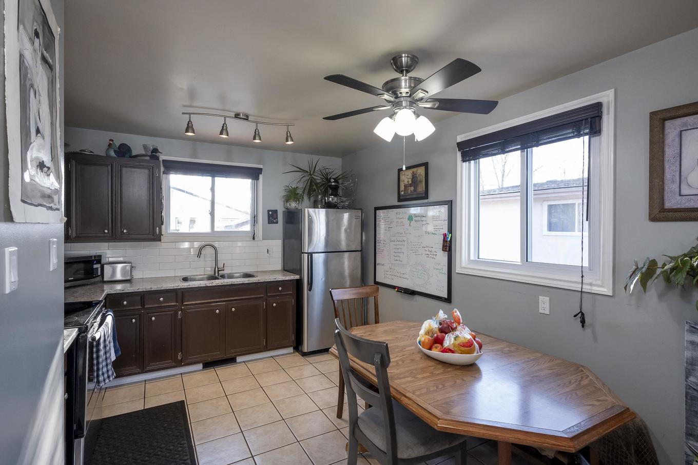 522 Redwood Avenue W, Thunder Bay, ON - Indoor