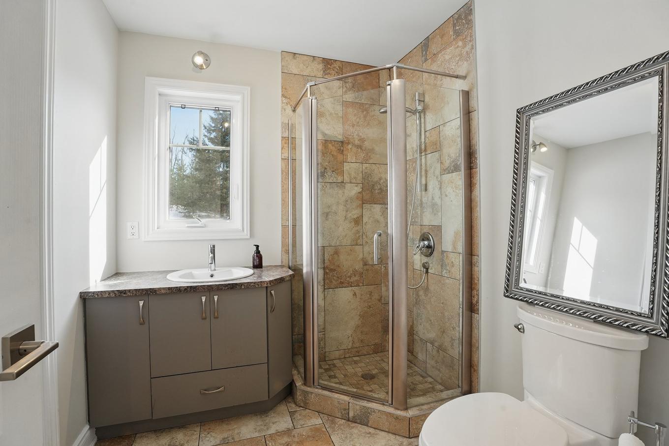 Salle de bains - 1175 Boul. Labrosse, Gatineau (Gatineau), QC - Indoor Photo Showing Bathroom