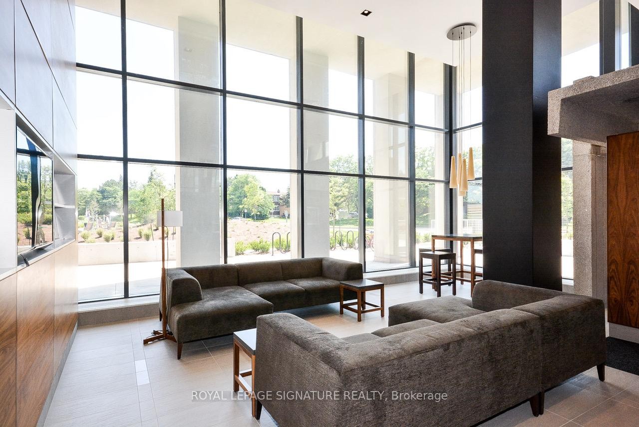 1405-75 The Donway N/A W, Toronto, ON - Indoor