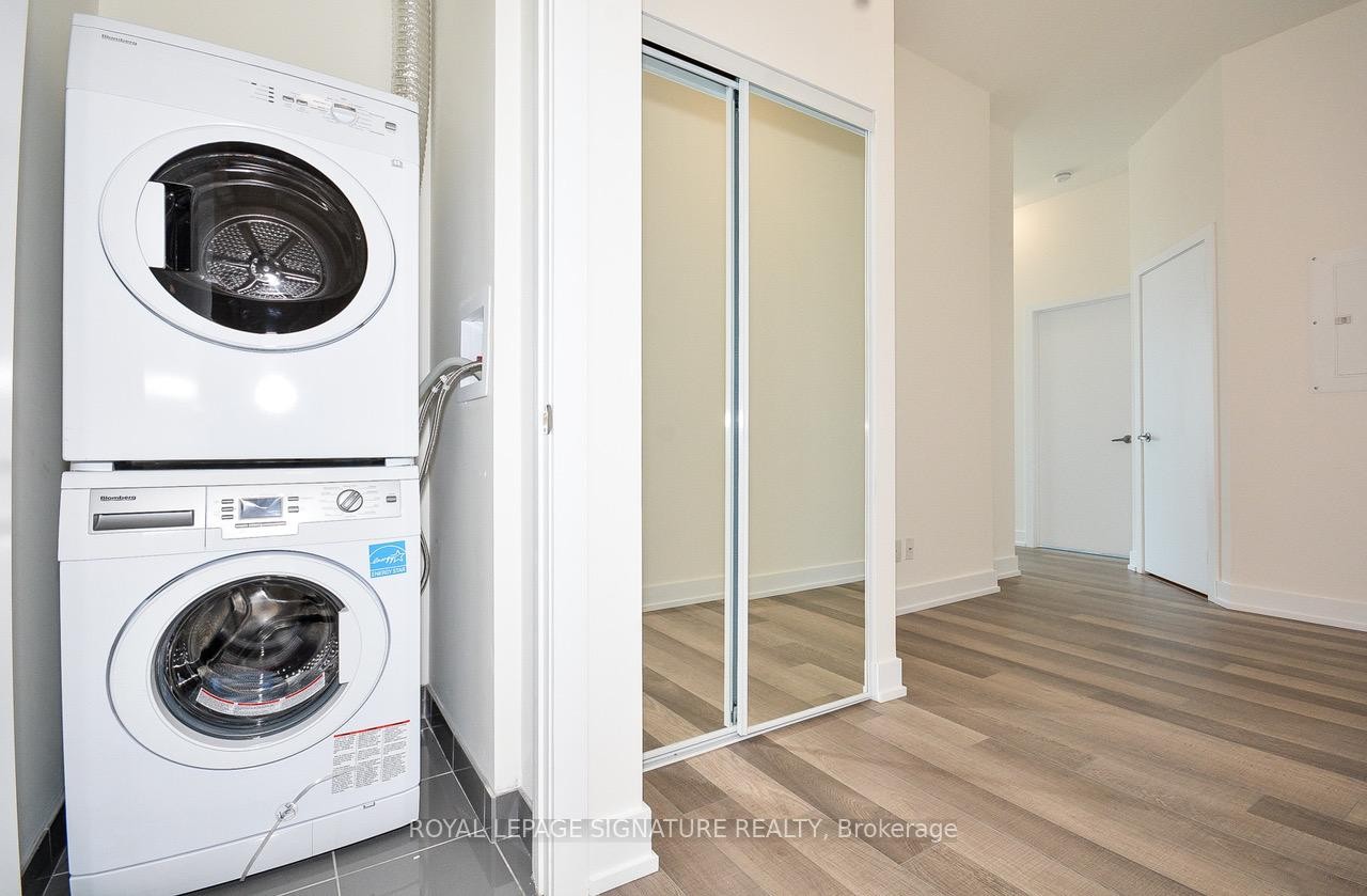 1405-75 The Donway N/A W, Toronto, ON - Indoor Photo Showing Laundry Room