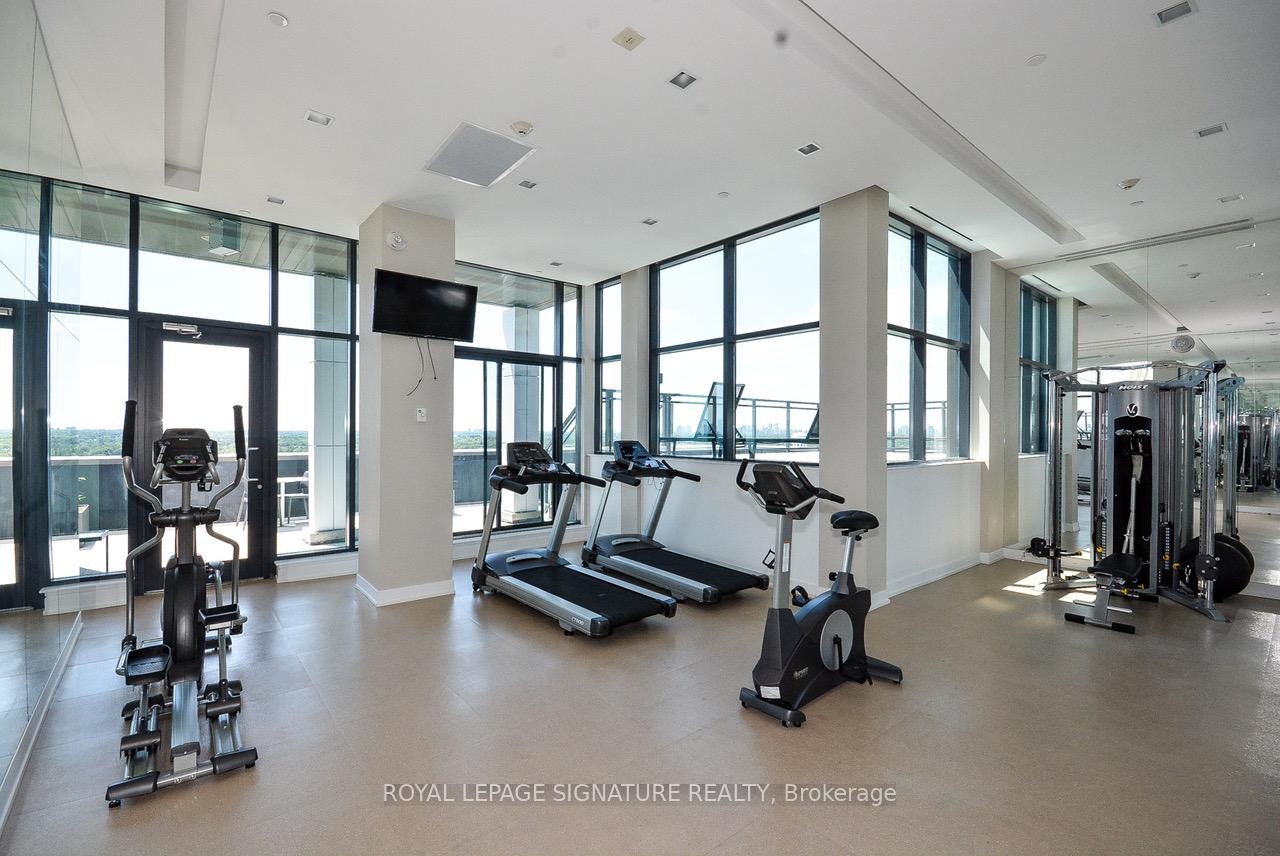 1405-75 The Donway N/A W, Toronto, ON - Indoor Photo Showing Gym Room