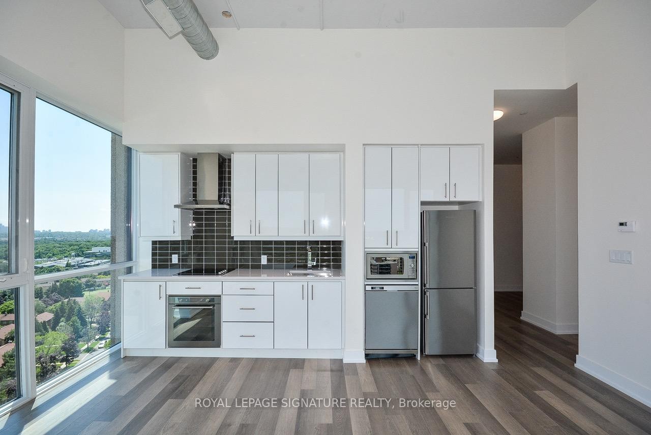 1405-75 The Donway N/A W, Toronto, ON - Indoor Photo Showing Kitchen With Upgraded Kitchen