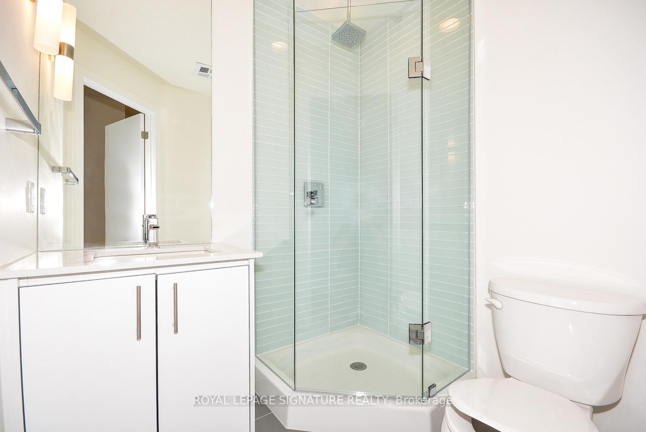 1405-75 The Donway N/A W, Toronto, ON - Indoor Photo Showing Bathroom