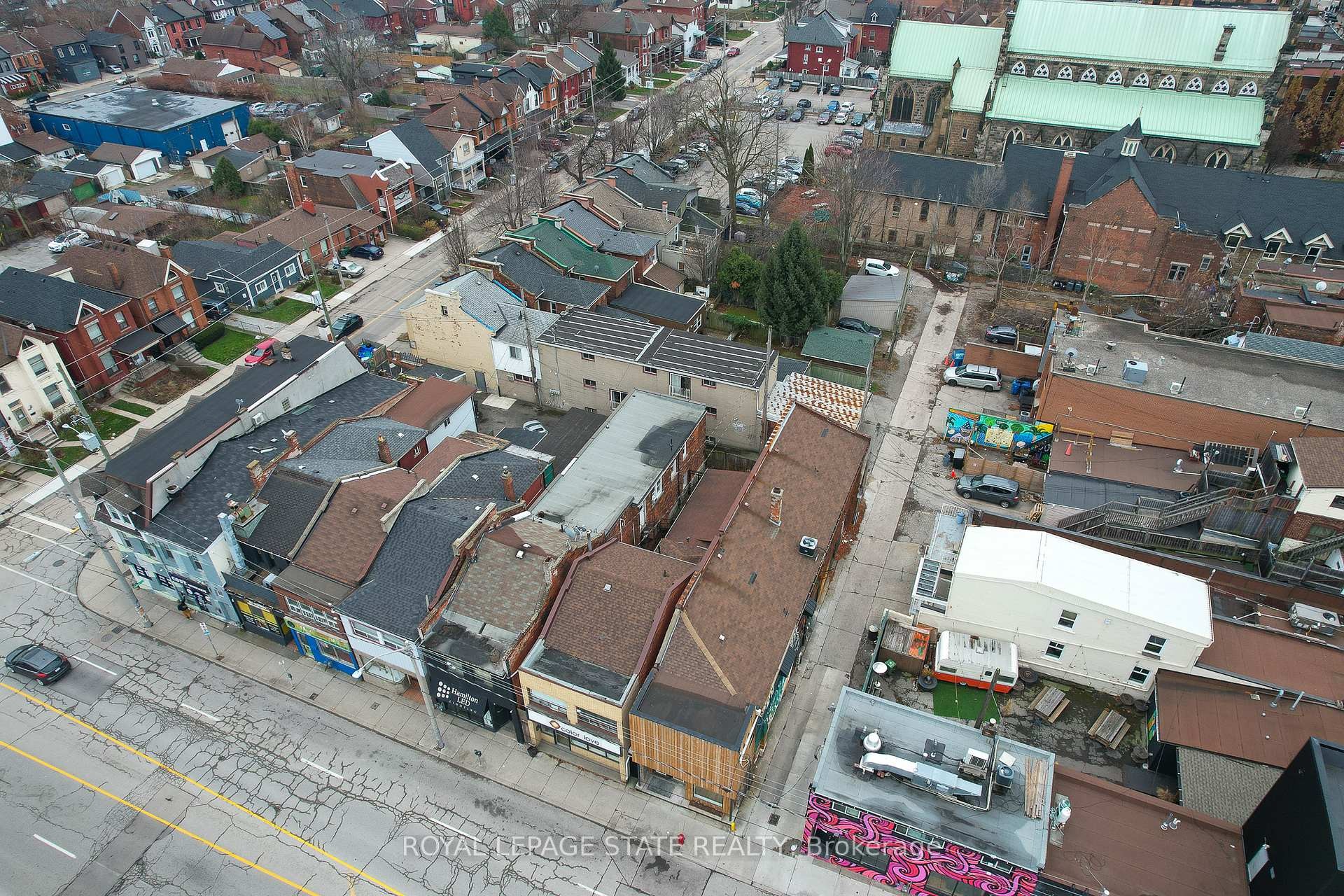 18 Barton Street E, Hamilton, ON