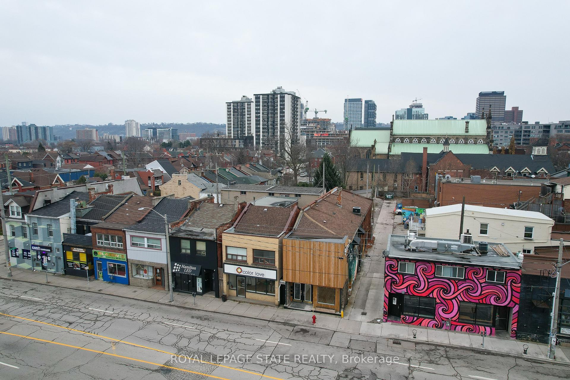 18 Barton Street E, Hamilton, ON