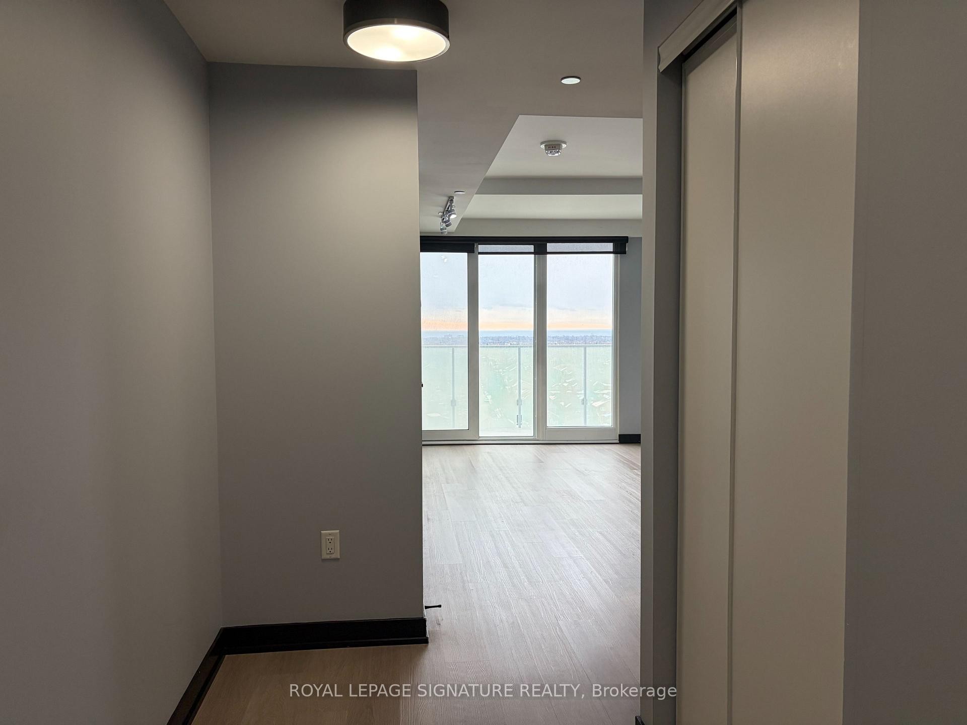 809-3883 Quartz Road, Mississauga, ON - Indoor Photo Showing Other Room