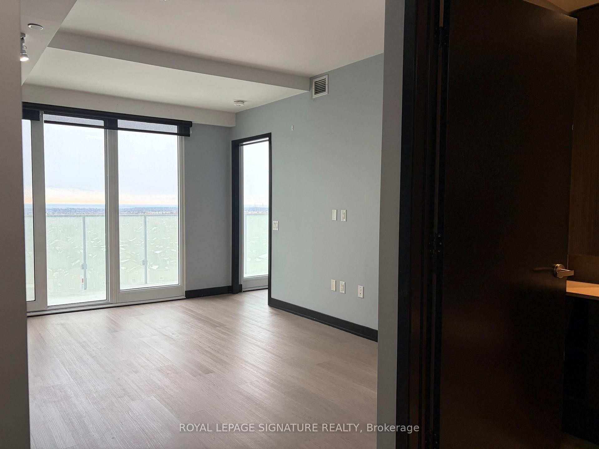 809-3883 Quartz Road, Mississauga, ON - Indoor Photo Showing Other Room