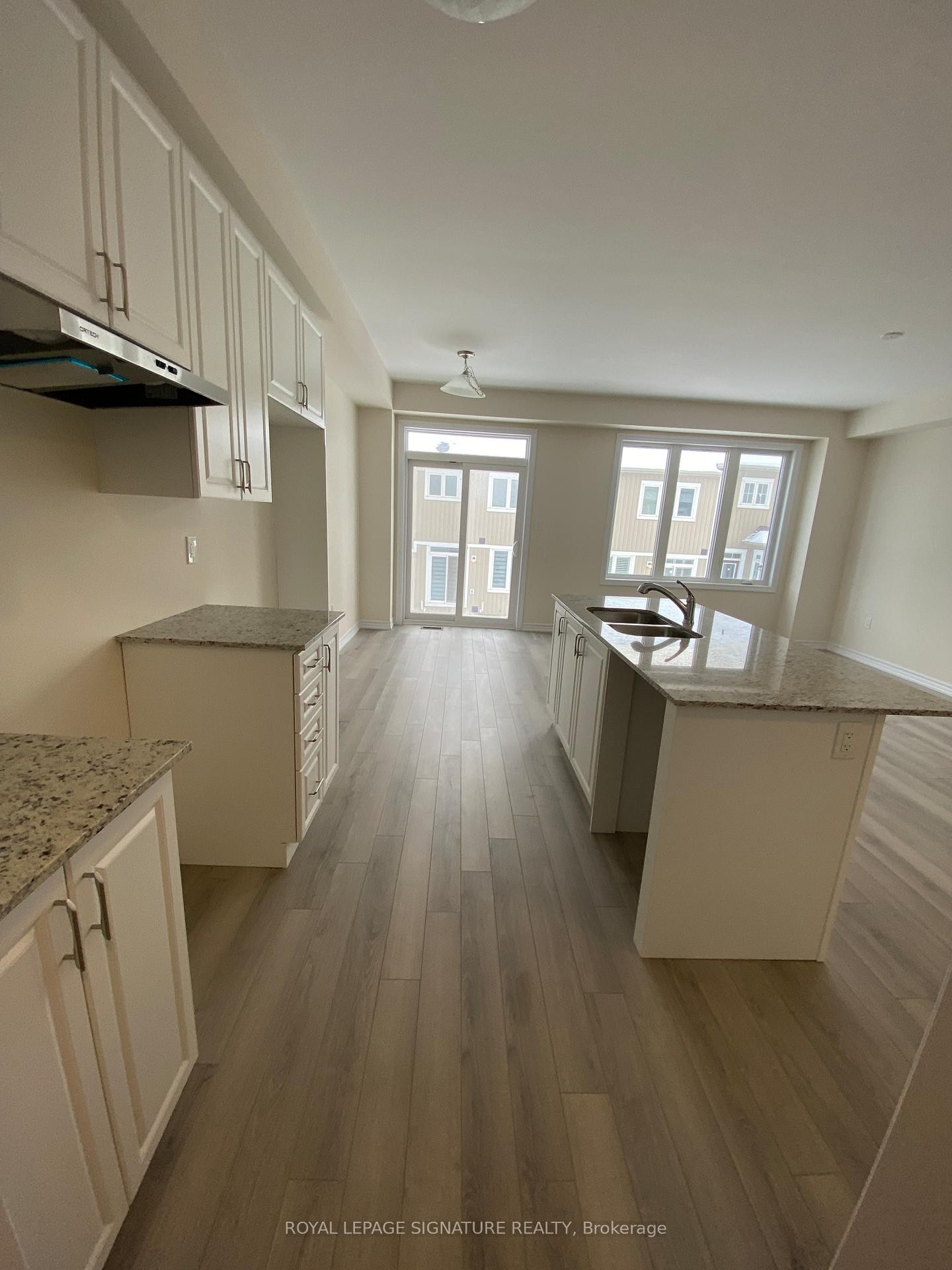 147 Gear Avenue, Erin, ON - Indoor