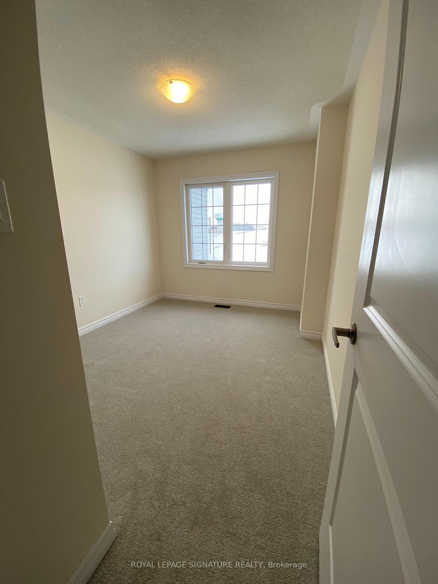 147 Gear Avenue, Erin, ON - Indoor Photo Showing Other Room