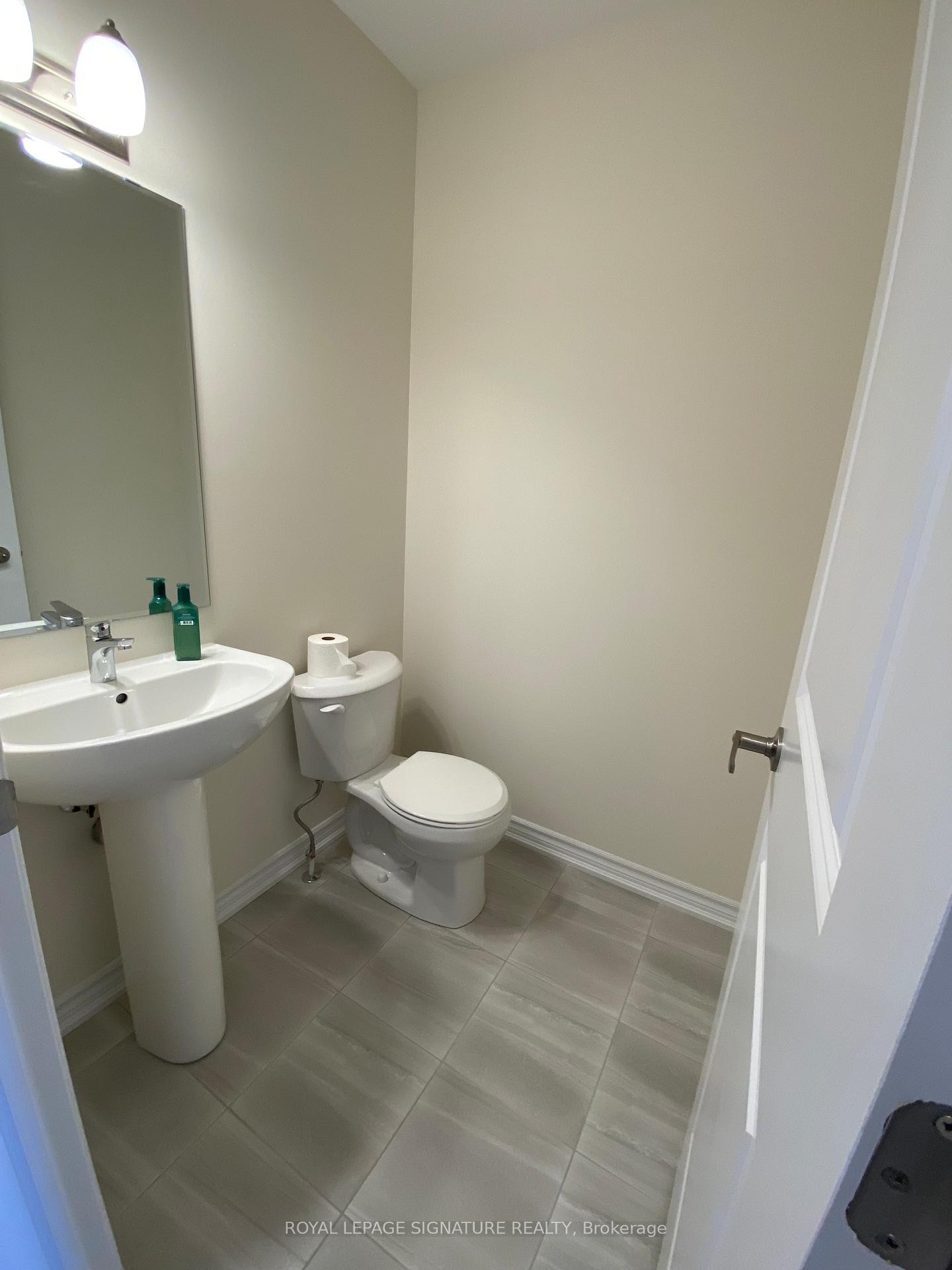 147 Gear Avenue, Erin, ON - Indoor Photo Showing Bathroom
