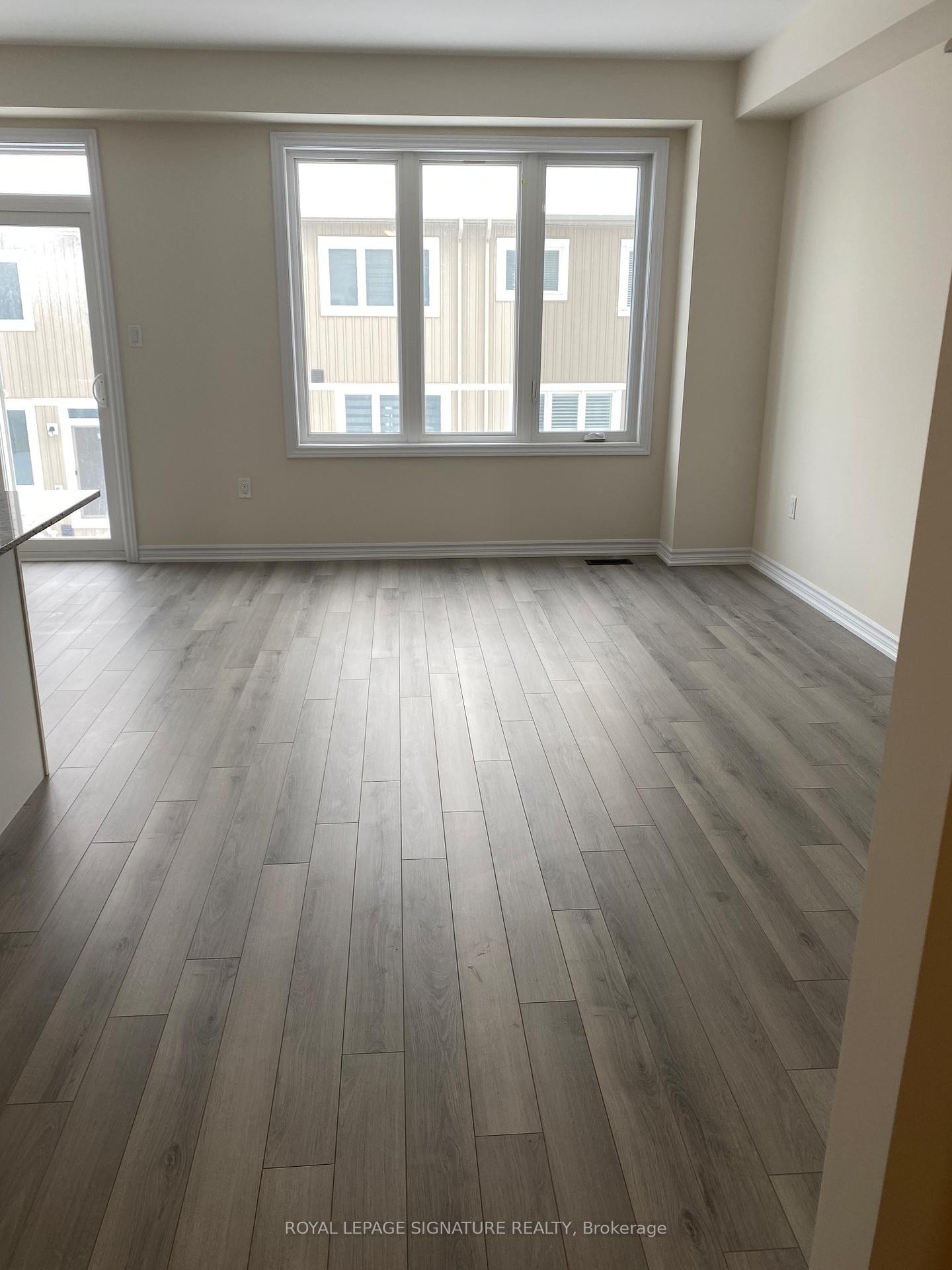 147 Gear Avenue, Erin, ON - Indoor Photo Showing Other Room