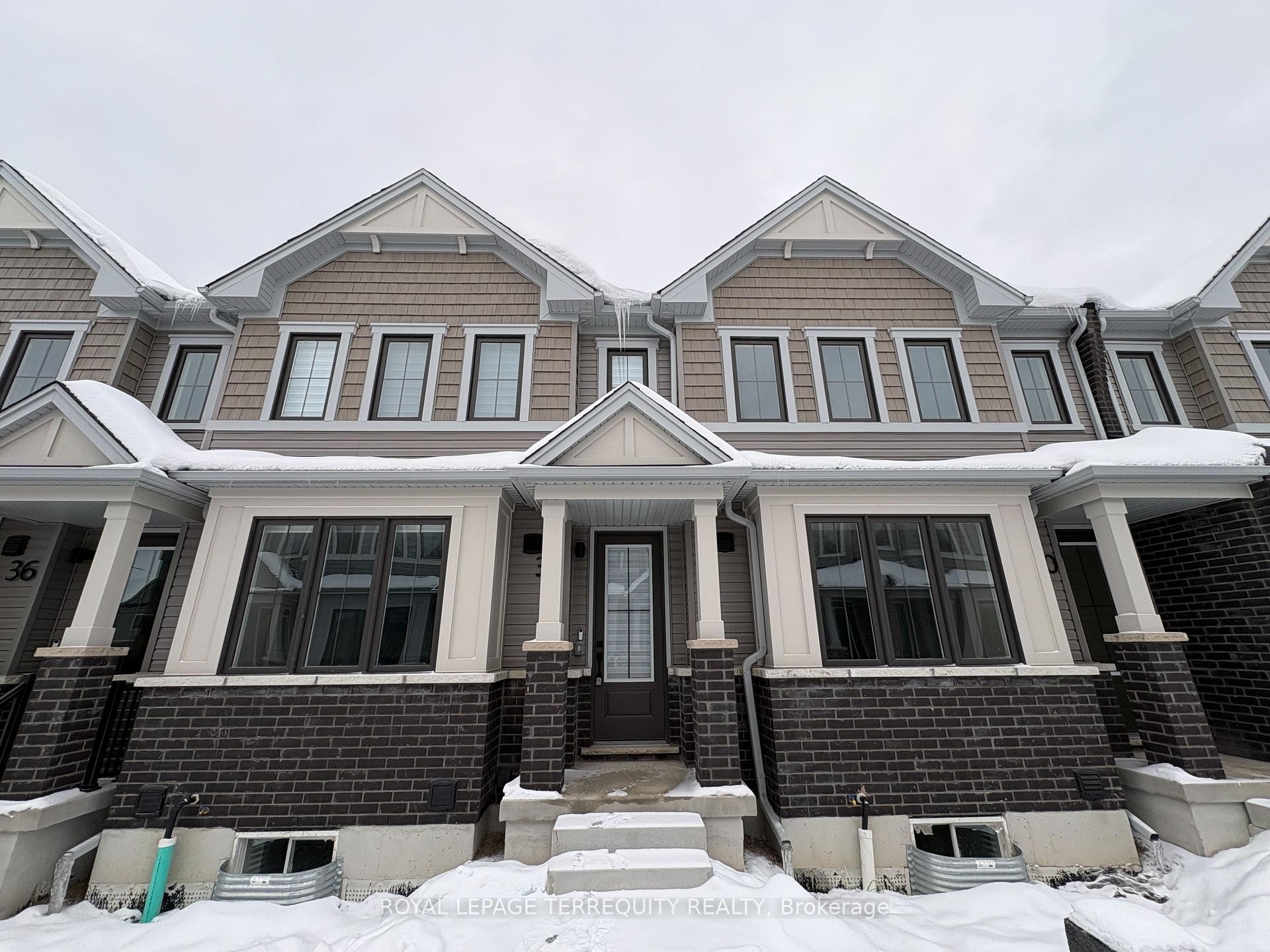 38 Kingbird Common, Cambridge, ON - Outdoor With Facade