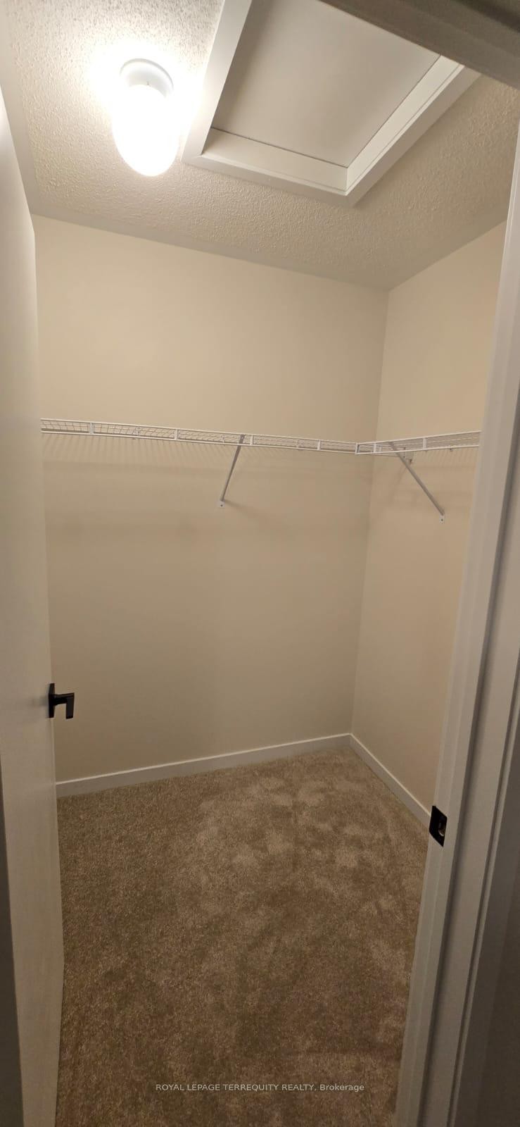 38 Kingbird Common, Cambridge, ON - Indoor With Storage