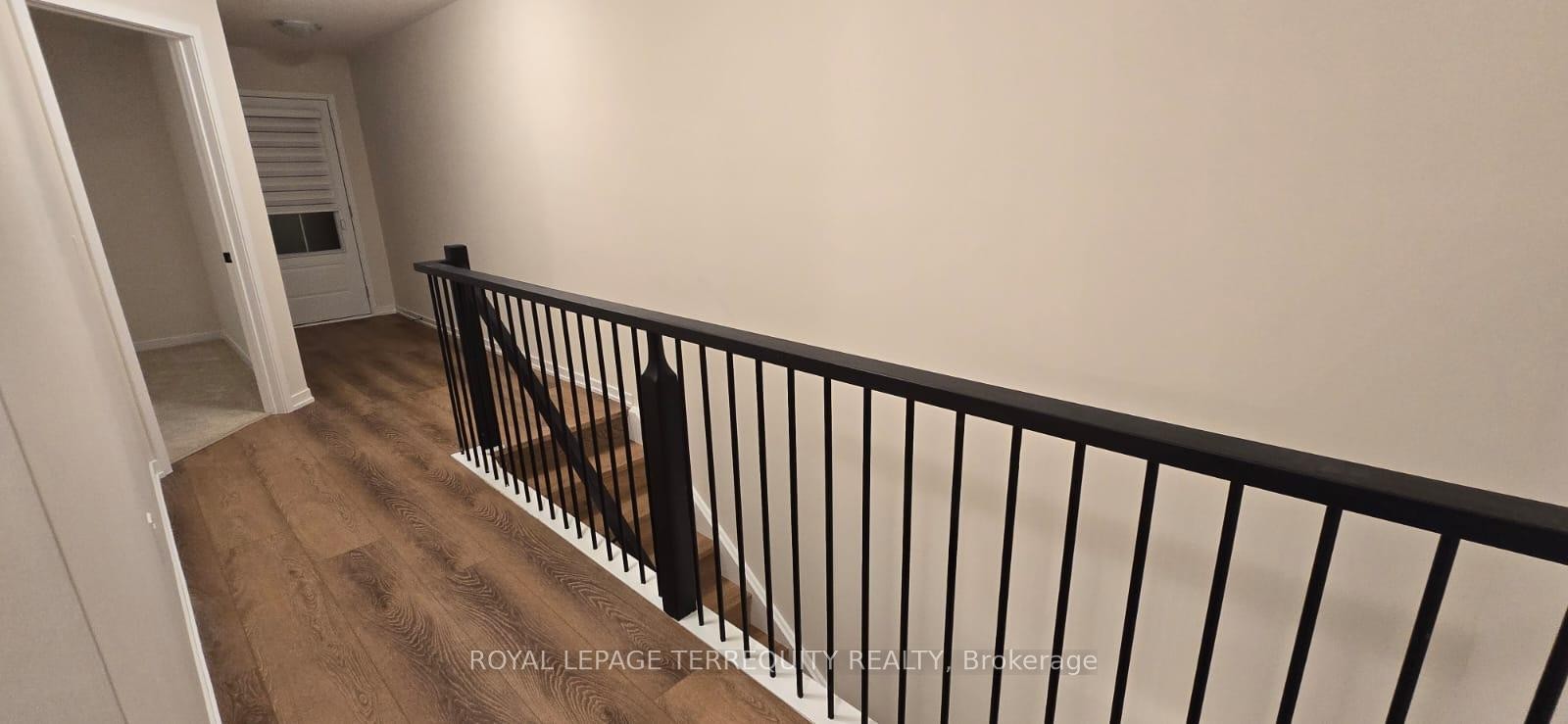 38 Kingbird Common, Cambridge, ON - Indoor Photo Showing Other Room