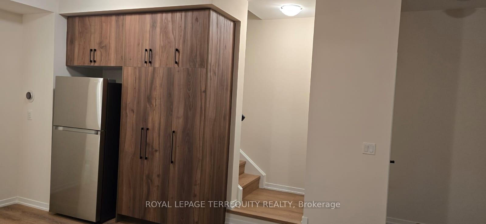 38 Kingbird Common, Cambridge, ON - Indoor