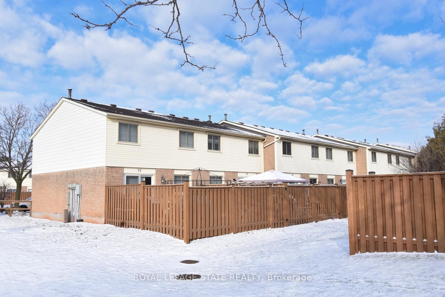 73-150 Gateshead Crescent, Hamilton, ON - Outdoor
