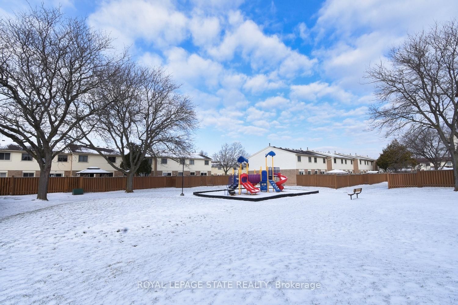 73-150 Gateshead Crescent, Hamilton, ON - Outdoor