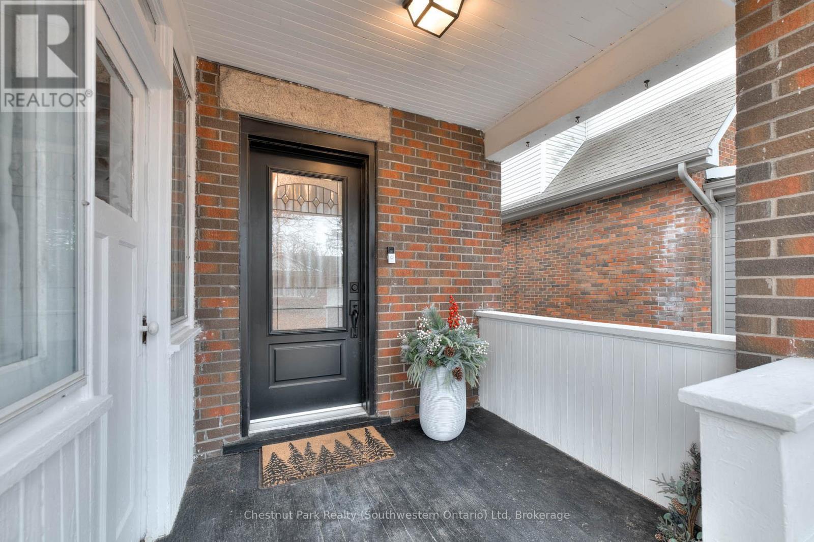 19 Stull Avenue, Guelph (Exhibition Park) - 19 Stull Avenue, Guelph (Exhibition Park), ON - Outdoor With Exterior