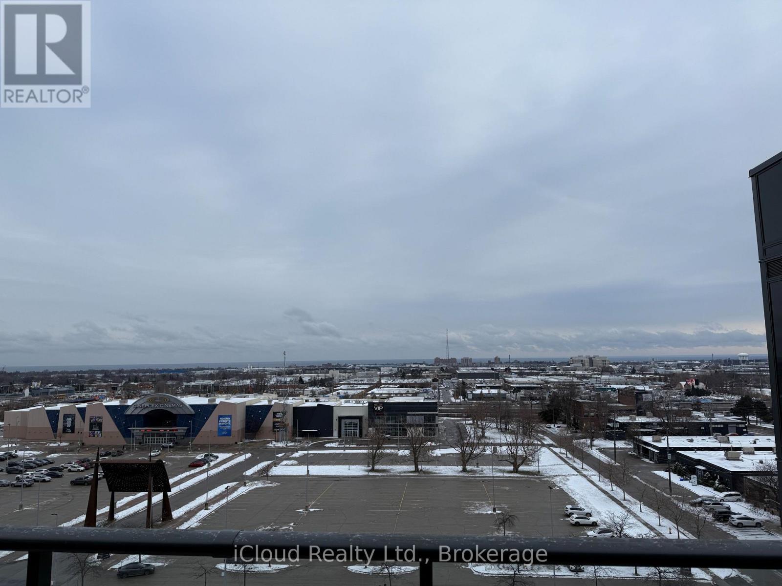 808 - 1037 The Queensway, Toronto, ON - Outdoor With View