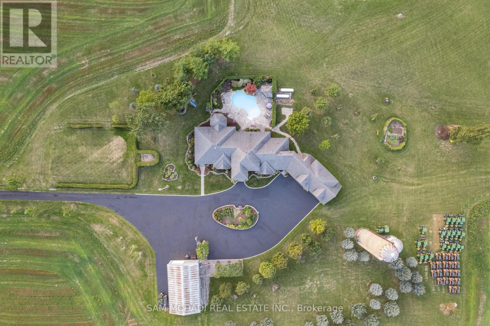 5431 Appleby Line, Burlington, ON - With View