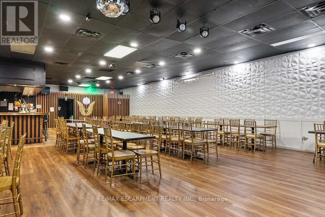 8 - 833 Westlock Road, Mississauga, ON