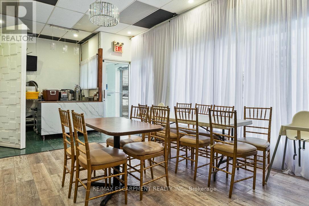 8 - 833 Westlock Road, Mississauga, ON