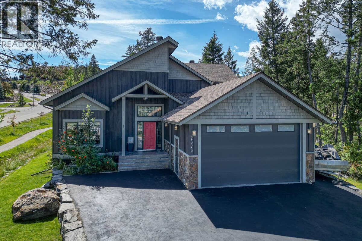 2576 Sandstone Green, Invermere, BC - Outdoor