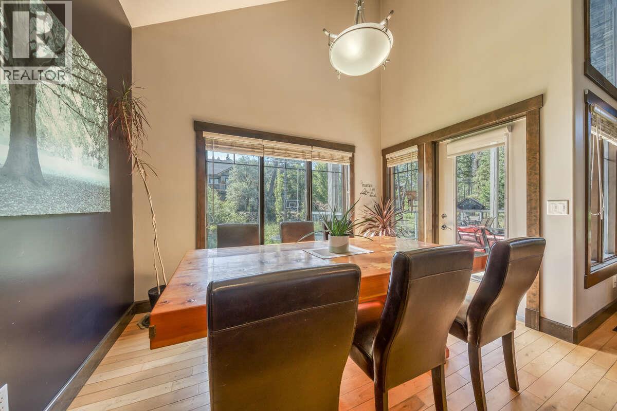 2576 Sandstone Green, Invermere, BC - Indoor Photo Showing Other Room