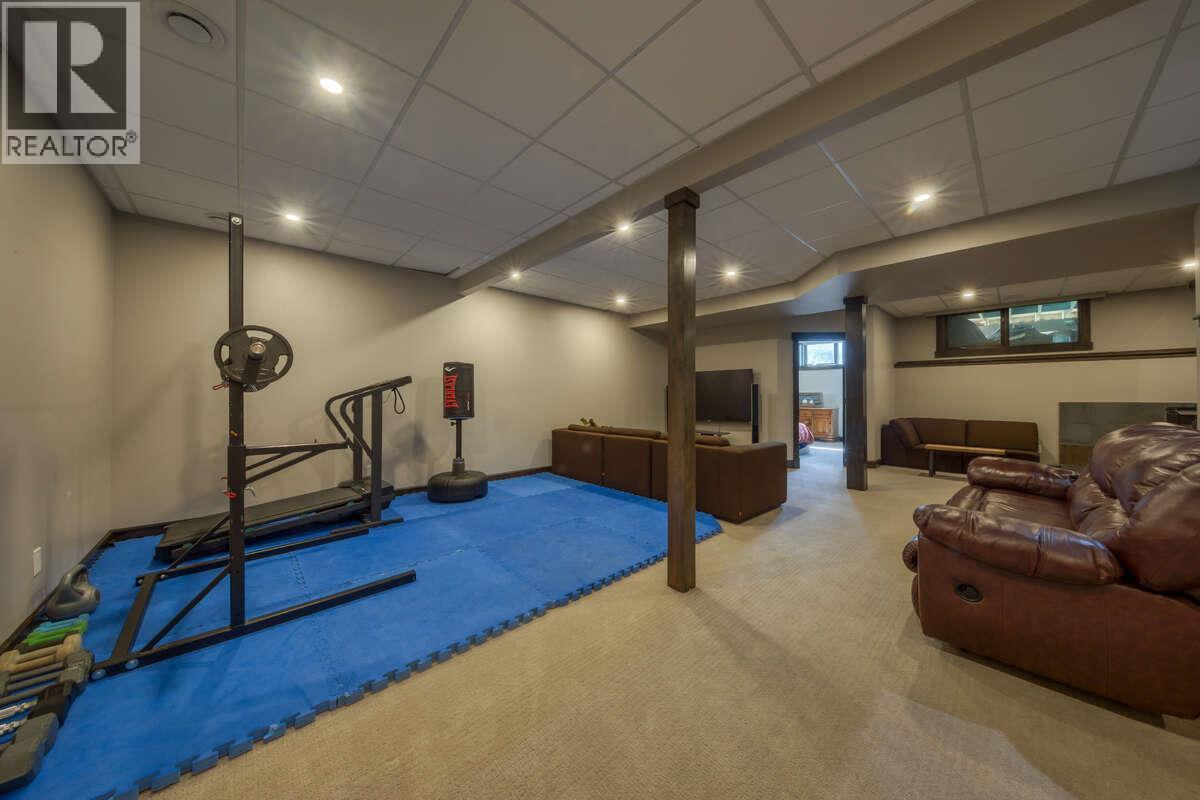 2576 Sandstone Green, Invermere, BC - Indoor