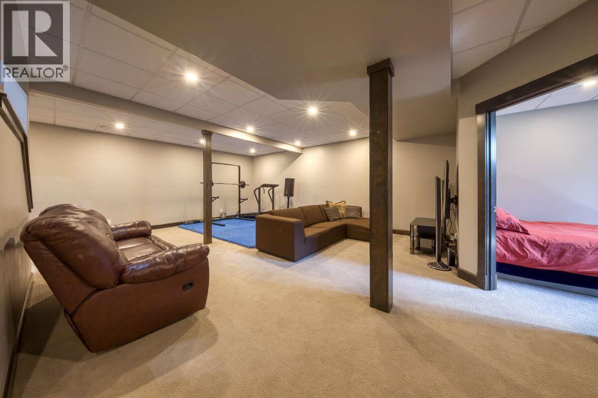 2576 Sandstone Green, Invermere, BC - Indoor