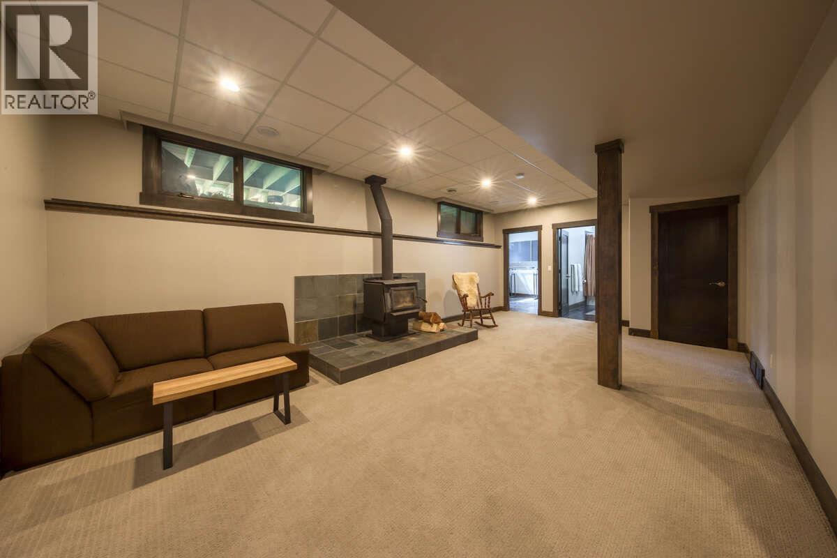 2576 Sandstone Green, Invermere, BC - Indoor