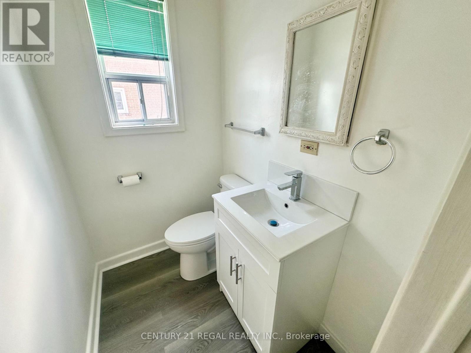26 Pintail Crescent, Toronto, ON - Indoor Photo Showing Bathroom