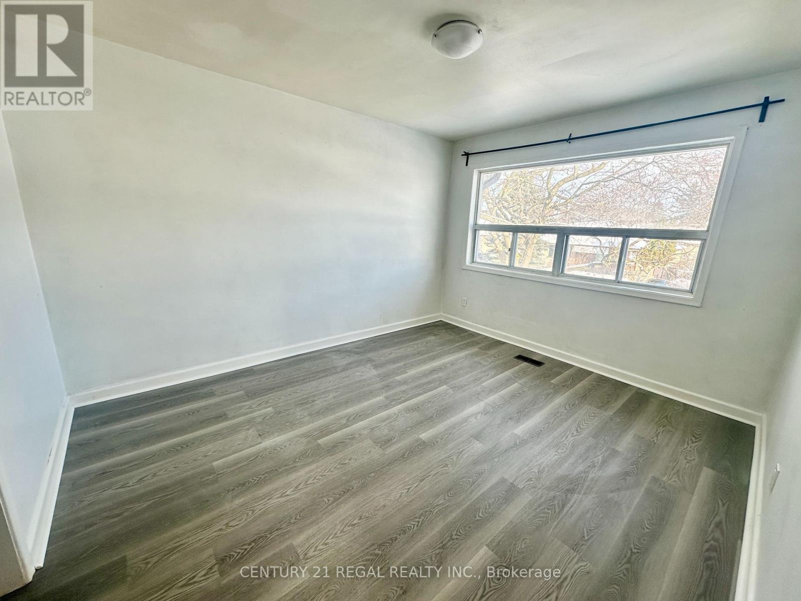 26 Pintail Crescent, Toronto, ON - Indoor Photo Showing Other Room