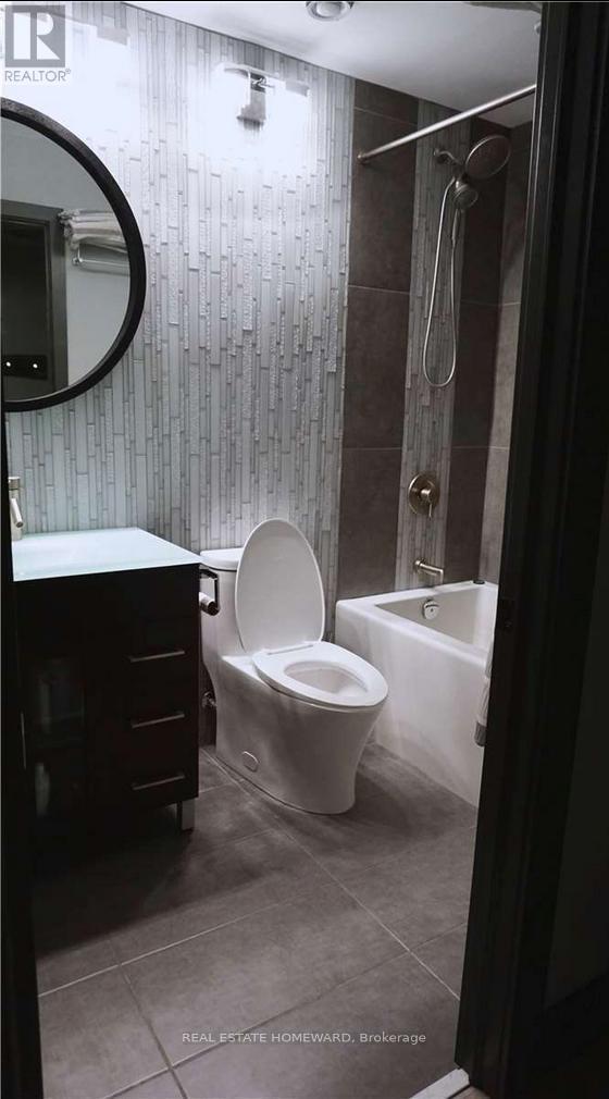 1704 - 8 Mercer Street, Toronto, ON - Indoor Photo Showing Bathroom
