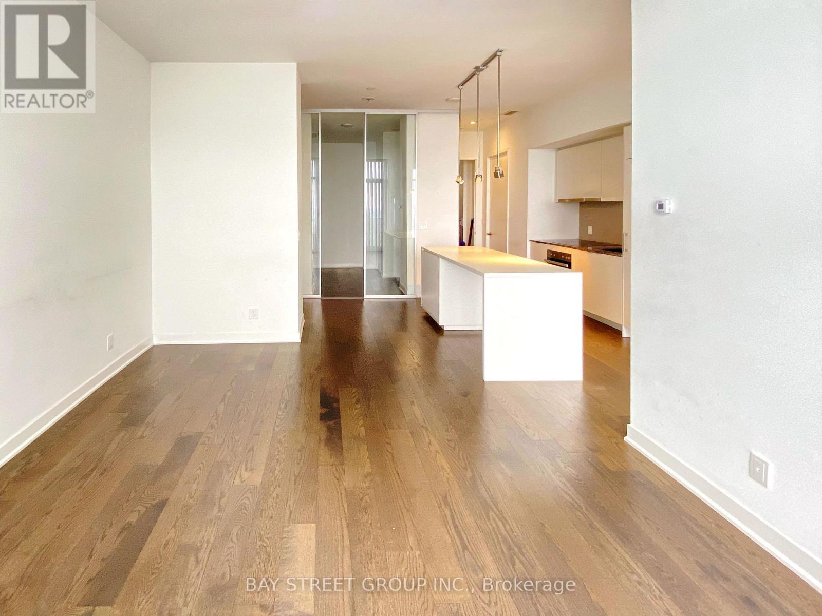 7206 - 88 Harbour Street, Toronto, ON - Indoor