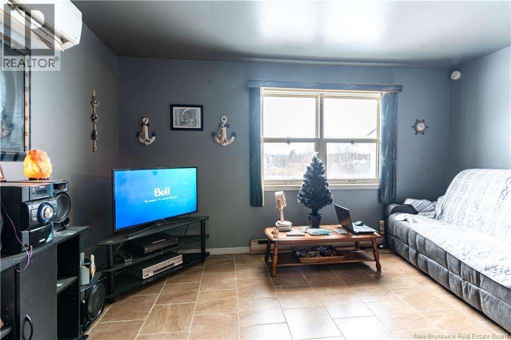15 Ch Martin, Baie-Sainte-Anne, NB - Indoor
