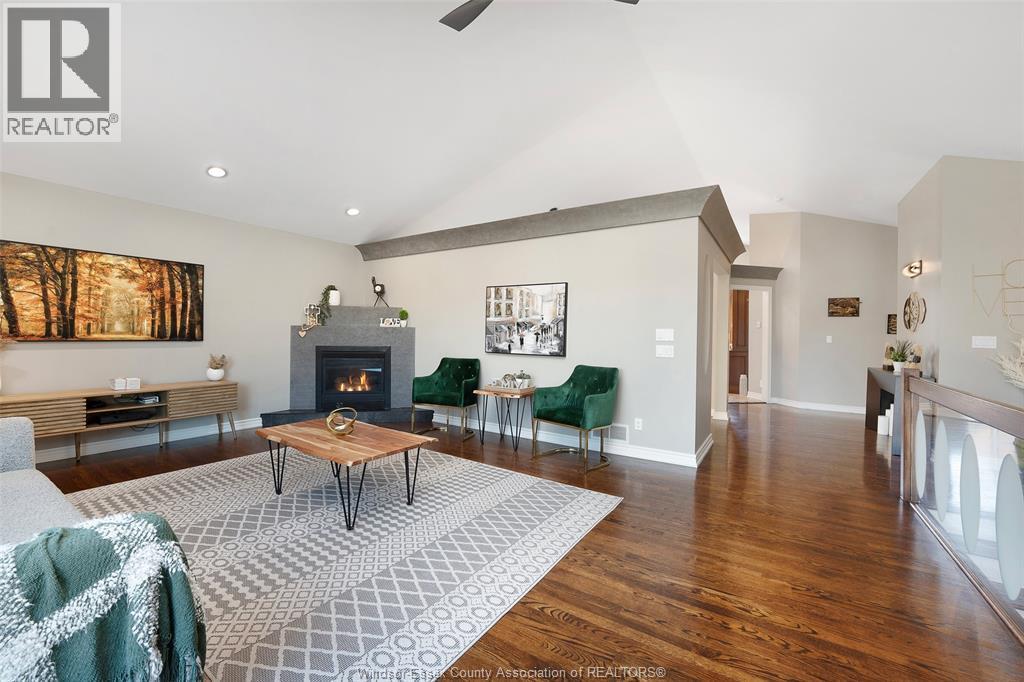 123 Pheasant Run, Lakeshore, ON - Indoor Photo Showing Living Room With Fireplace